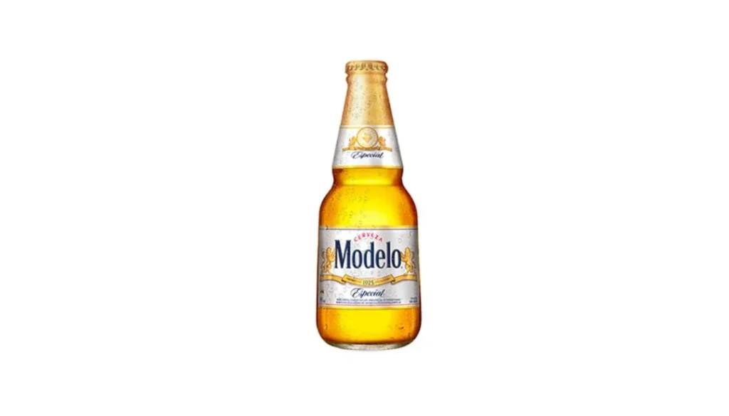 Modelo 12oz bottle beer